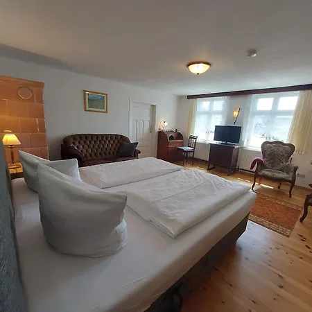بيت للعطل Reetgedecktes Ferienhaus Ulrichshorst