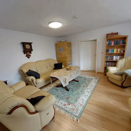 بيت للعطل Reetgedecktes Ferienhaus Ulrichshorst